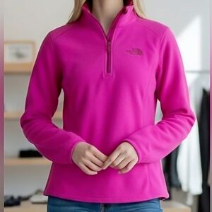 The North Face Women's Fleece Pink Small (SW10)
